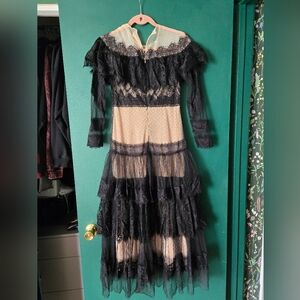 Elegant Black and Cream Lace Dress